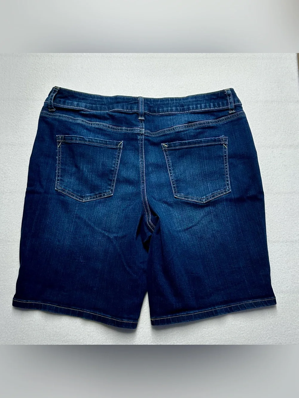 Maurices Women’s Size 16 Denim Bermuda Shorts Dark Wash Stretch 10” Inseam
